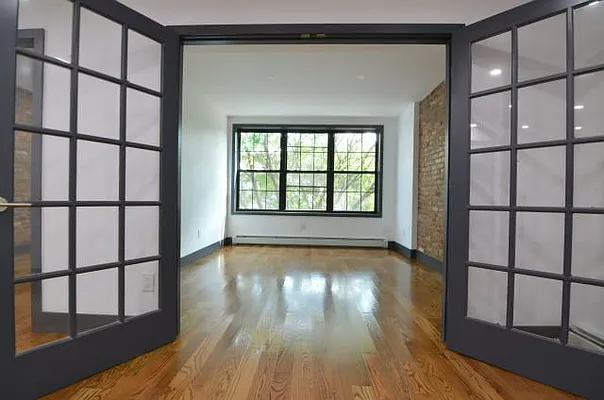 Rented by David Hirsch, LREB | media 41