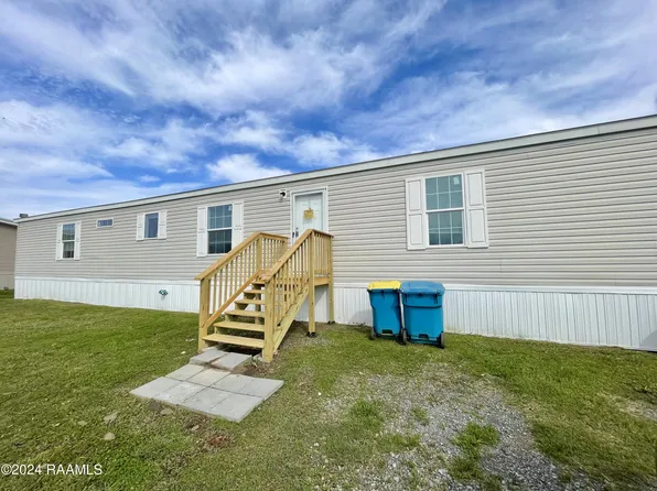 1177 Lena Dr, Arnaudville, LA 70512