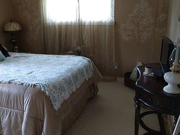 5th image of 2124 S Oak Ave