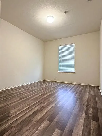 2205 Stoneleigh Pl — Photo 26