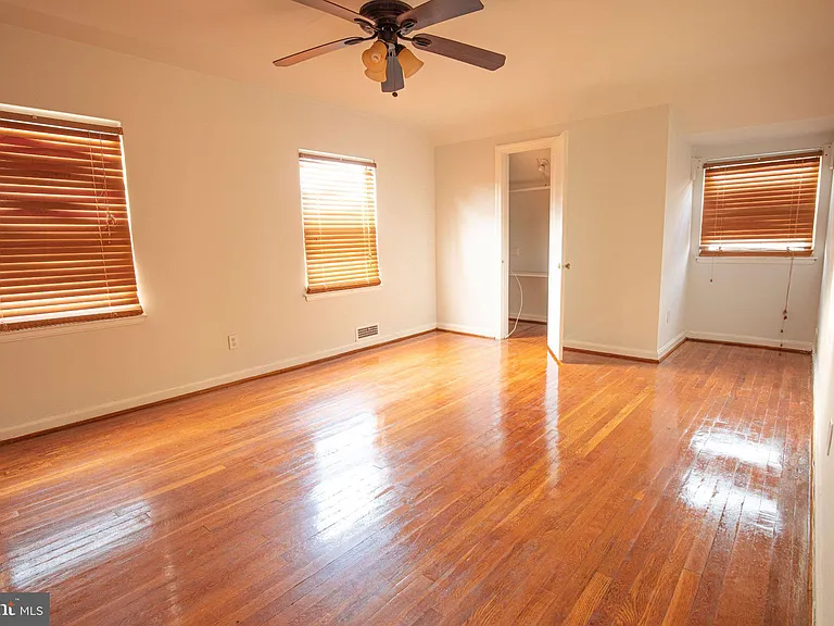 5810 Greenleaf Rd — Photo 23