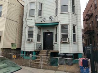 308 3rd St, Union City, NJ 07087