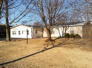 3285 Patterson Rd, Florissant, MO 63031