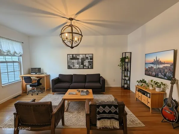 134 South Street image 1 of 12