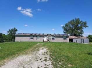 1137 NW Crow Rd, Cameron, MO 64429