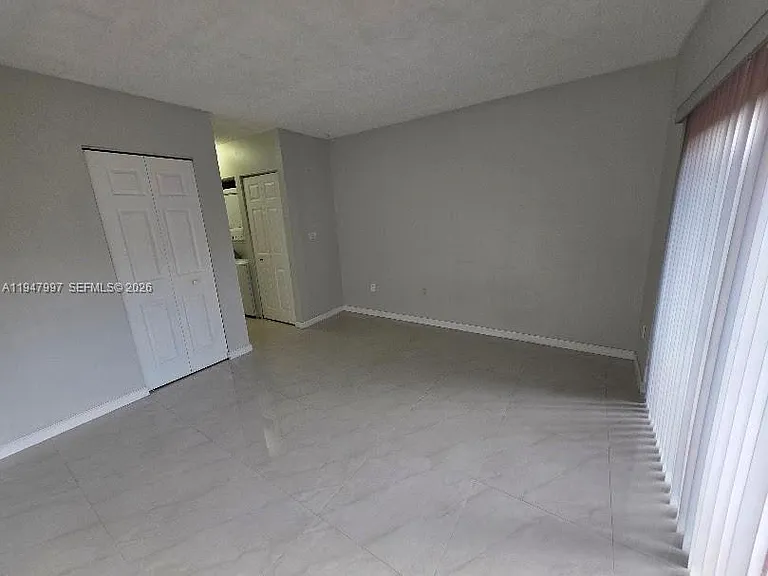 810 SW 129th Pl #206 — Photo 15