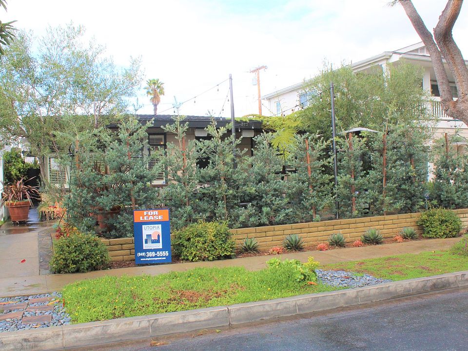 1st image of 313 Larkspur Ave