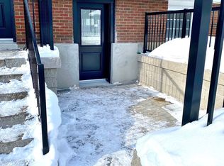 2042 Tawney Rd, Ottawa, ON K1G1B8