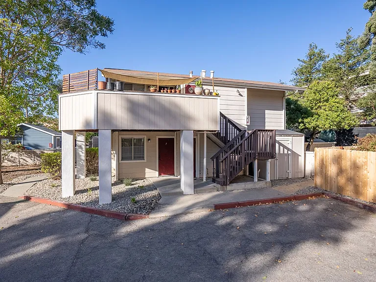 3150 Rockview — Photo 14