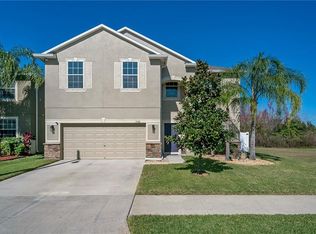 11016 Standing Stone Dr, Wimauma, FL 33598
