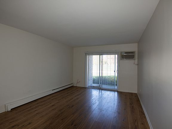 2nd image of 864 Winesap Ct APT 107