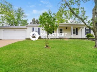 2416 Angela Dr, High Ridge, MO 63049