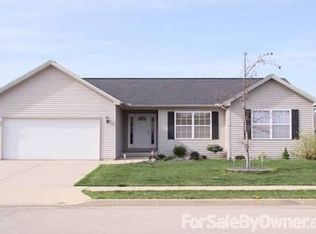 1365 Glenwood Ave, Metamora, IL 61548