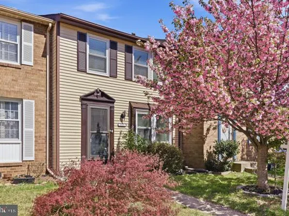 5331 Larochelle Ct, Alexandria, VA 22315