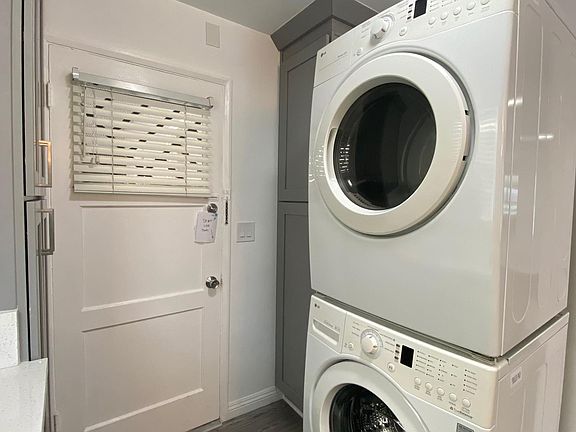 4th image of 3420 S Centinela Ave #1