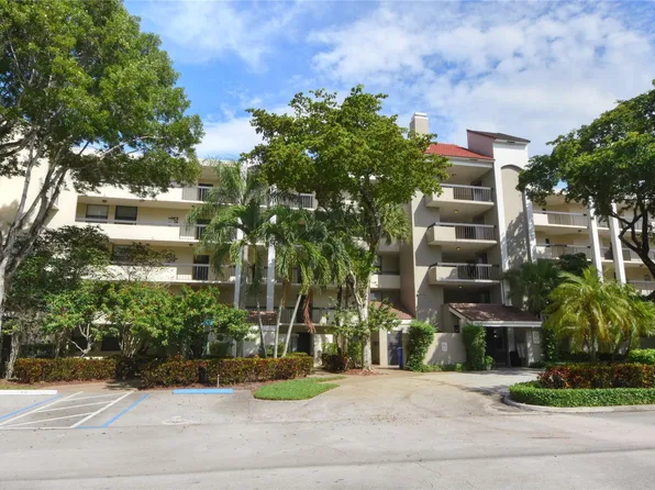2025 Lavers Circle #D-405, Delray Beach, FL 33444