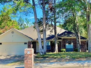 514 Highland Oaks Dr, Greenville, TX 75402