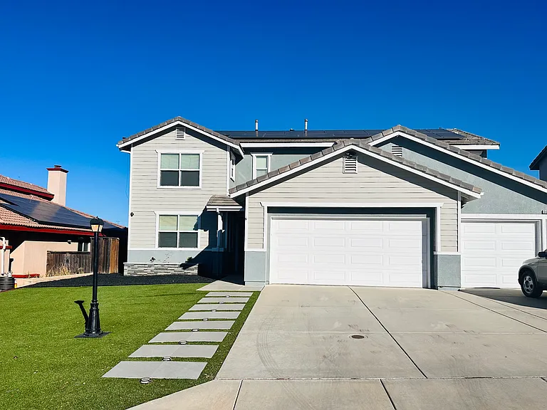 33880 Harvest Way E — Photo 1