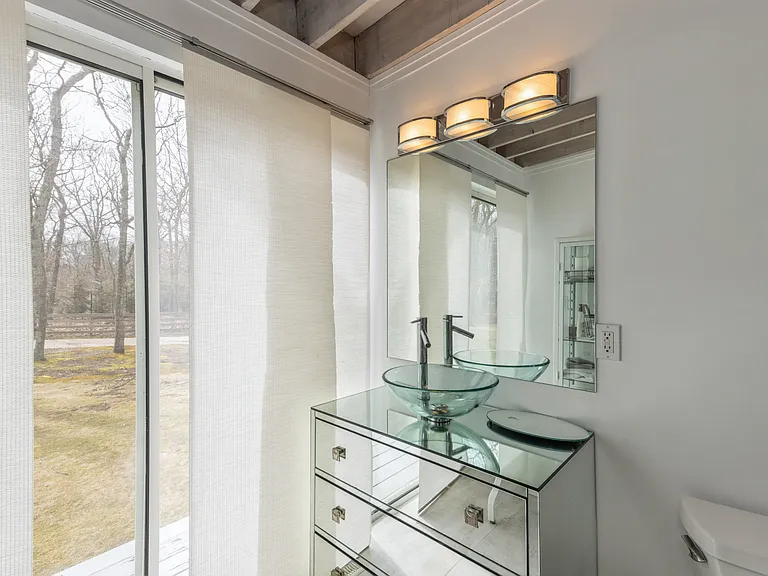 403 Springs Fireplace Rd — Photo 16