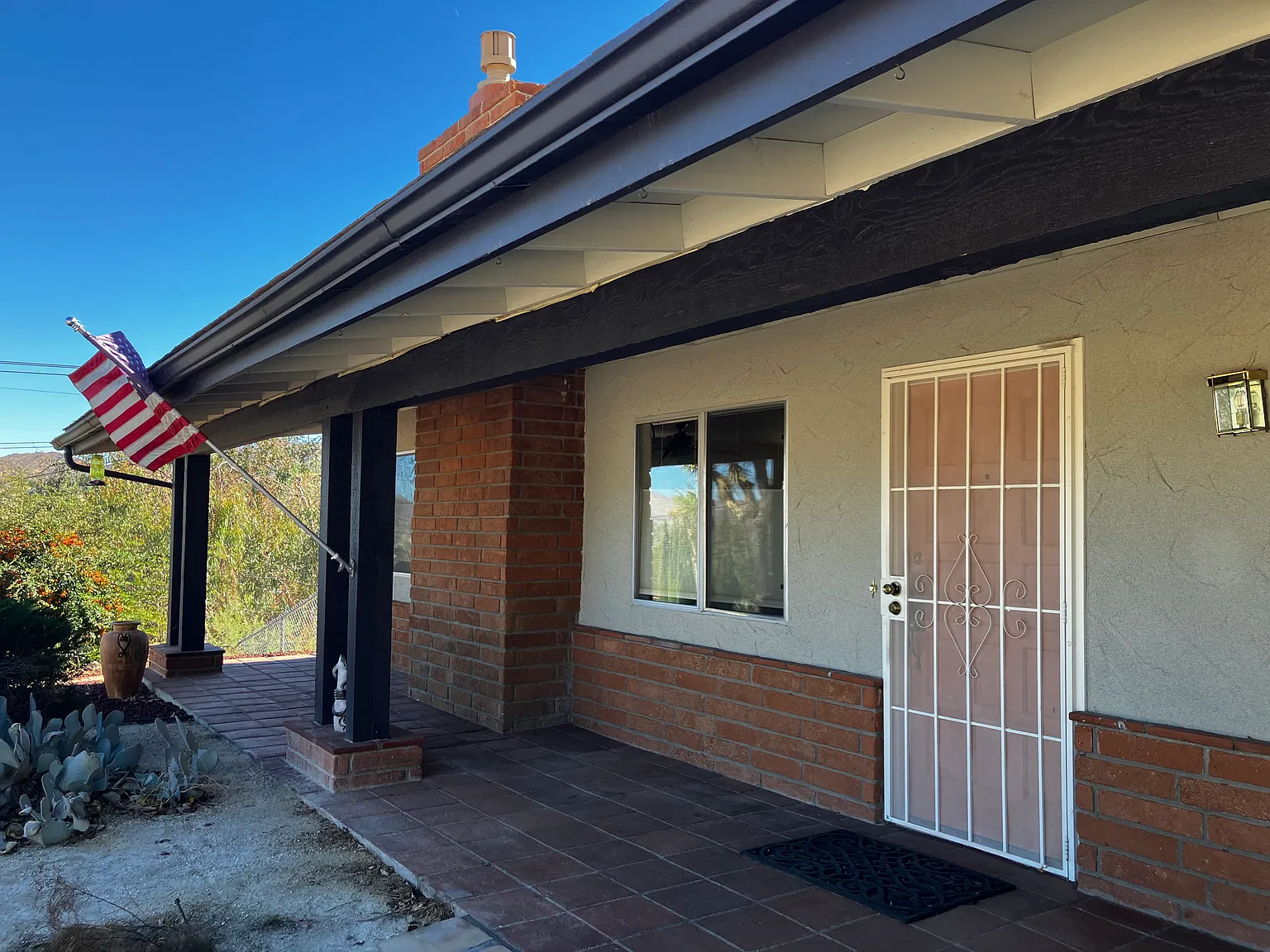 3 bed, 1690 sqft, $2,600 — Photo 4