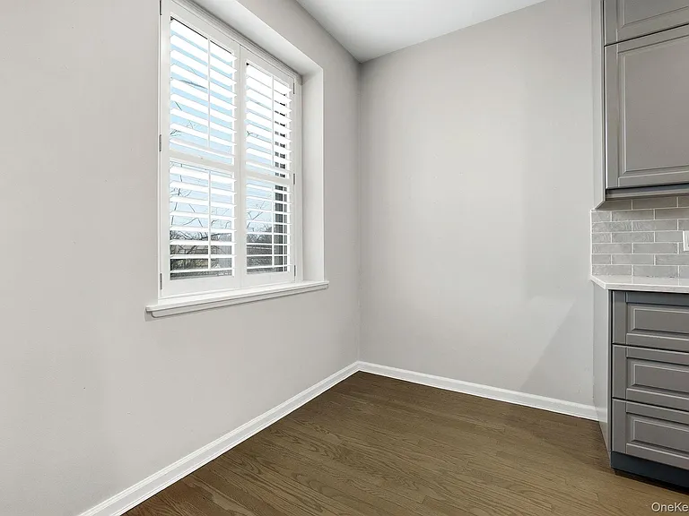 11 Alden Rd #1M — Photo 16