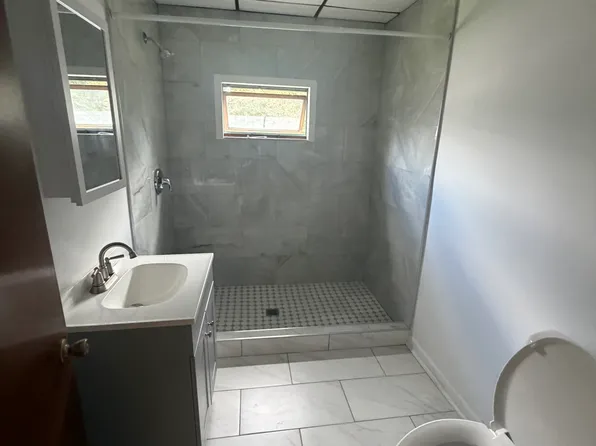 6-8 Maple Ave #6, Carbondale, PA 18407