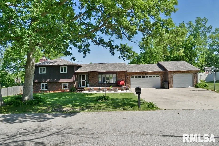 248 Whispering Oaks Dr photo 1