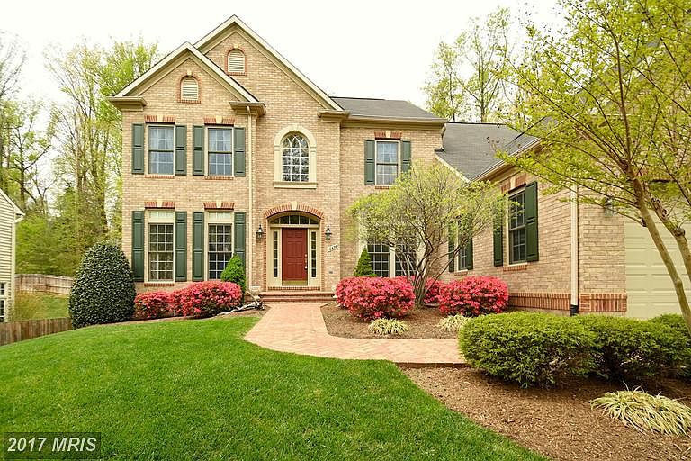1st image of 16476 Hayes Ln