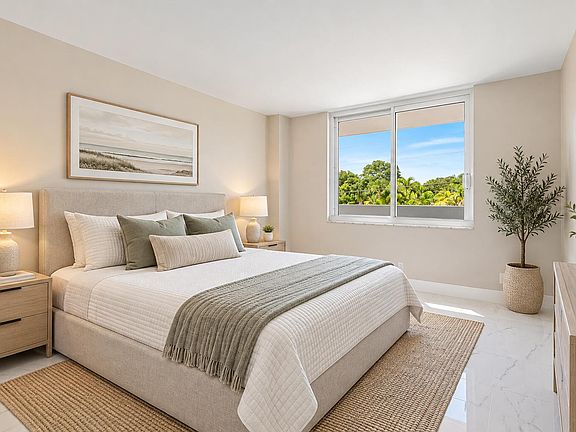 5th image of 2200 NE 33rd Avenue #2J