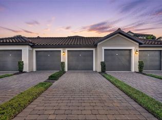 5685 Palmer Cir Unit 202, Bradenton, FL 34211