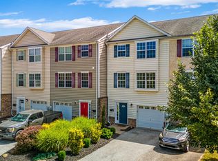 404 Heckle St, Phoenixville, PA 19460