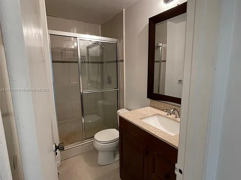 2718 S University Dr — Photo 2