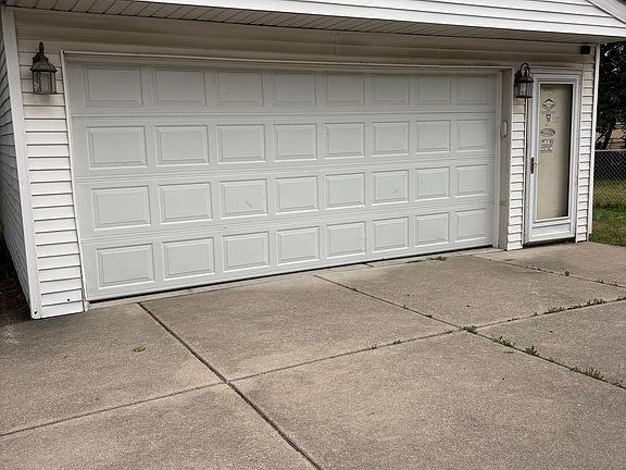 2 Car Garage