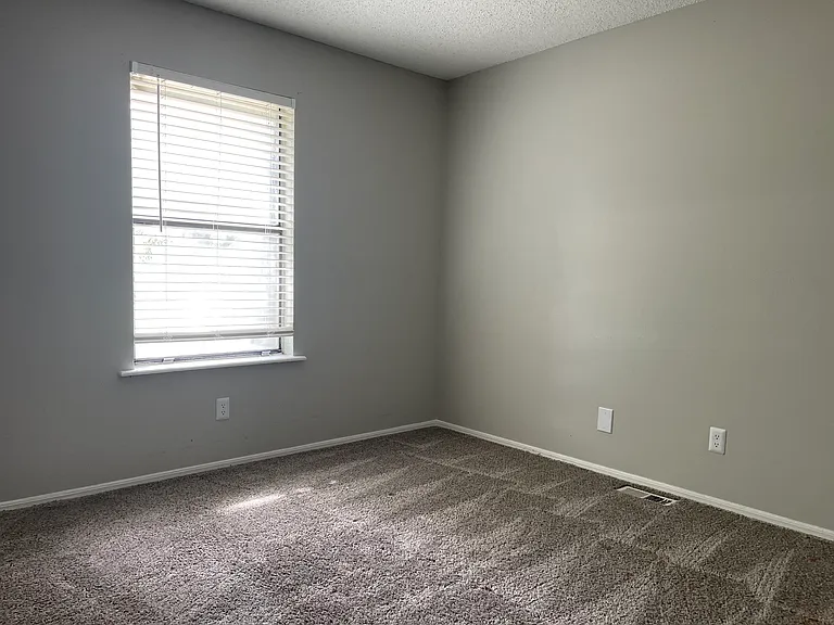 1409 Oriole St #C — Photo 7