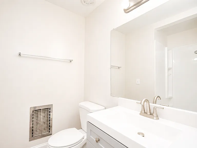331 Amber Ct #9 — Photo 11