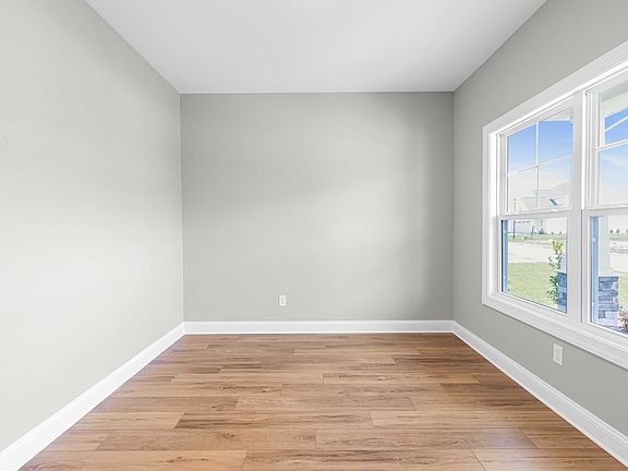 Similar Home-Different Flooring Option