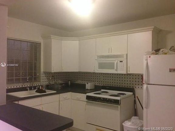 4th image of 1111 NW 19th Ave APT 303