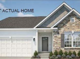 328 White Pines Dr, Bellefontaine, OH 43311