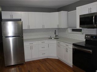 846 Roosevelt St, West Hempstead, NY 11552