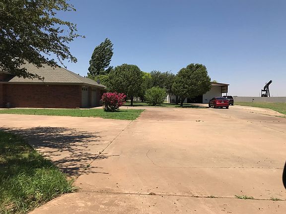 4th image of 1720 West Ave
