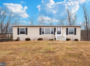 105 Relative Way, Falling Waters, WV 25419