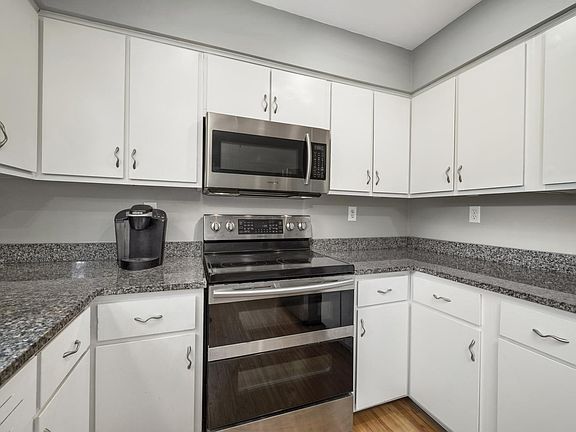 5th image of 4818 Frank Dr