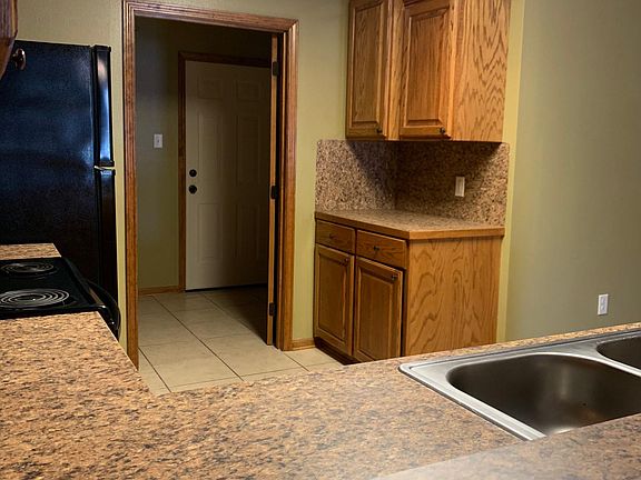 2nd image of 5154 Garland Dr #B