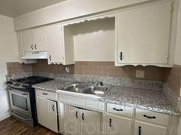 3rd image of 352 S Blackstone St APT 12