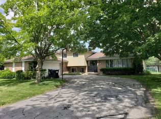 1431 Little Moose Ln, Northbrook, IL