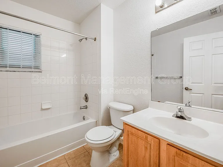 4021 Venetian Bay Dr #102 — Photo 16
