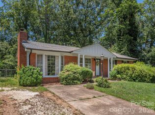 25 Laurel Park Dr, Arden, NC 28704