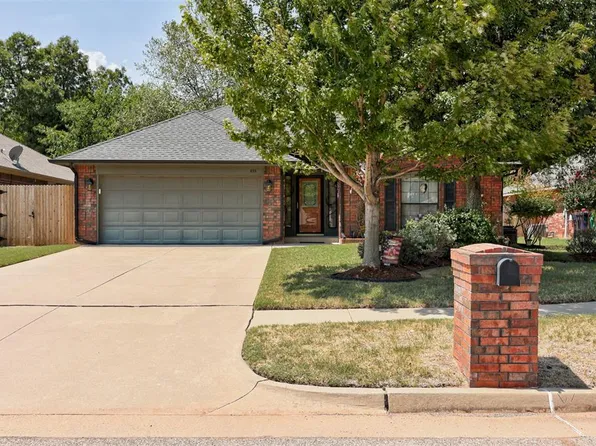 833 Ethan Ln, Yukon, OK 73099