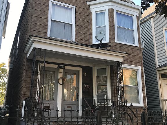3rd image of 2840 N Woodard St