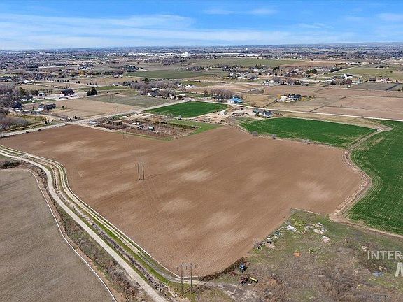 3rd image of 3850 S Black Cat Rd